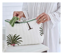 Load image into Gallery viewer, Palm tree wash bag
