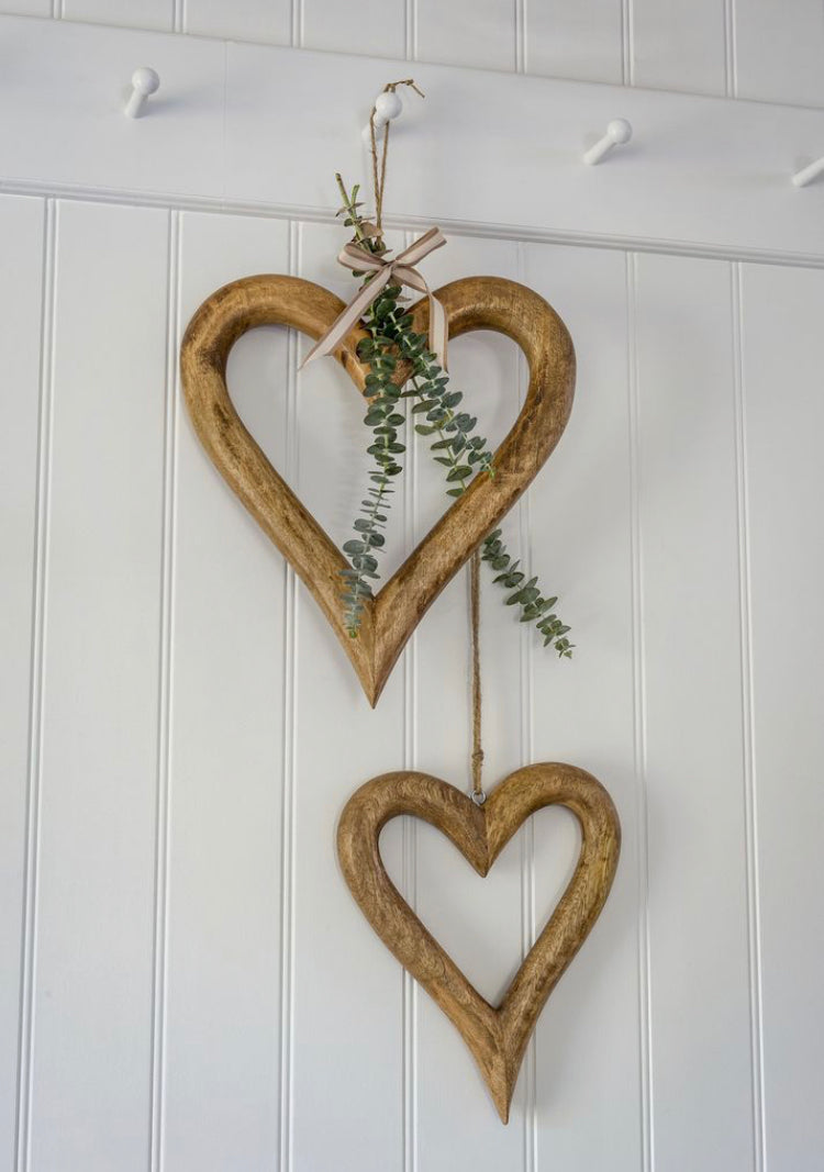 Natural wood hanging hearts